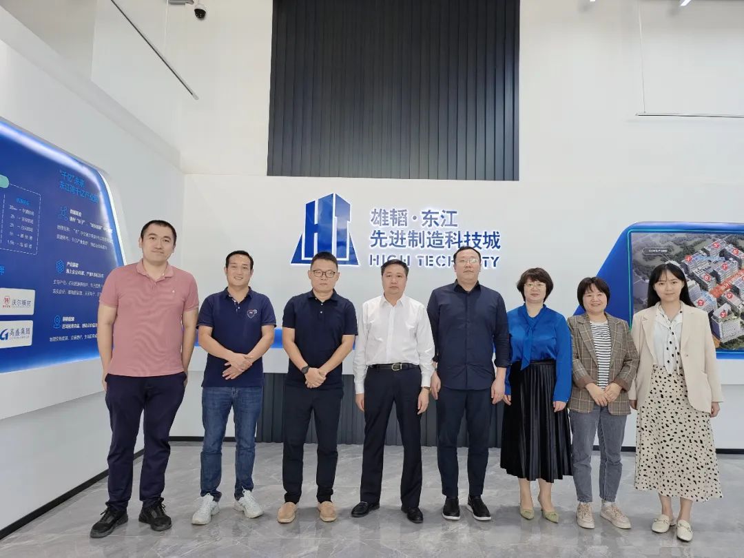 【领导关怀】市商务局领导走访调研雄韬·东江先进制造科技城(图4)