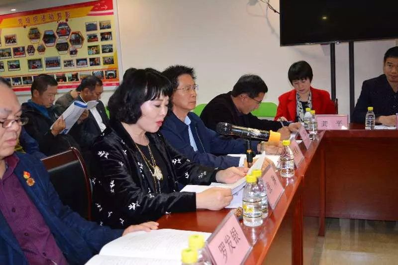  2017年度社会组织党组织书记述职评议会召开，协会党支部书记、秘书长龚平现场述职 (图3)