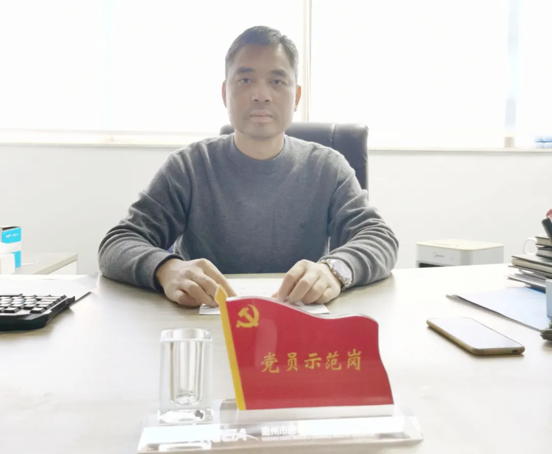 亮身份，树形象，作表率—“党员示范岗”点亮先锋之光(图6)