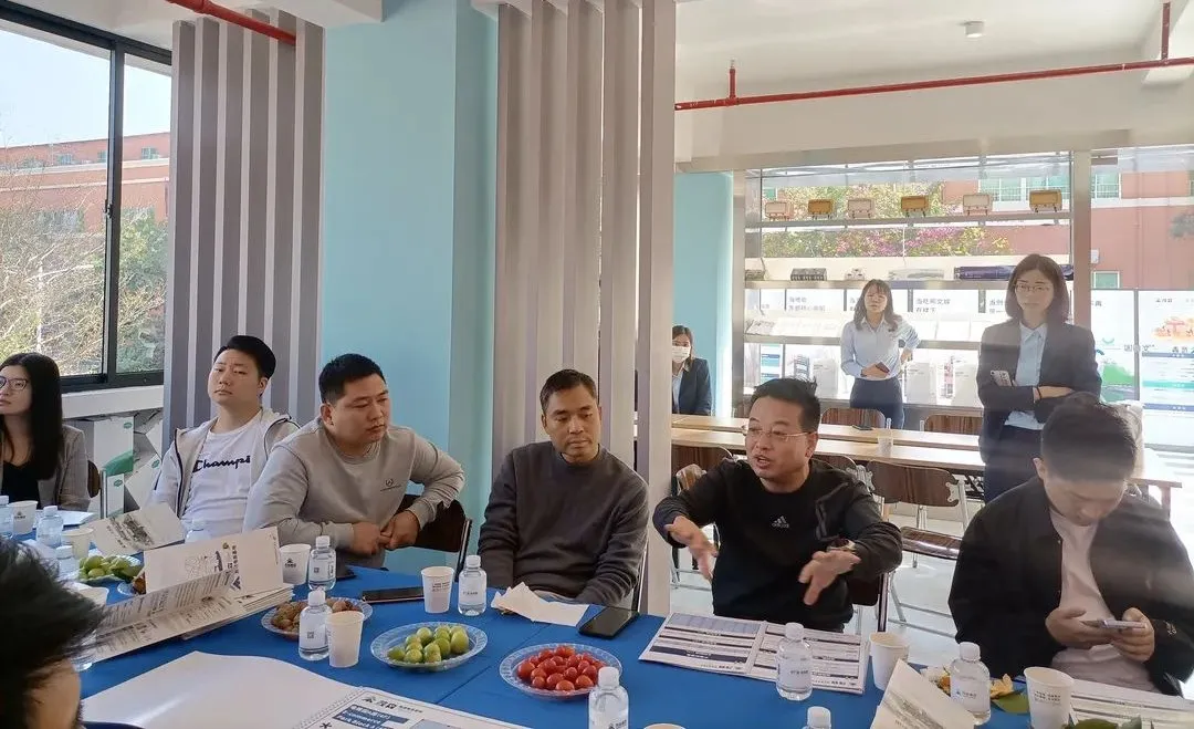  协会动态丨协会组织企业代表赴茂森Z6·尊龙电商基地参观考察 (图8)